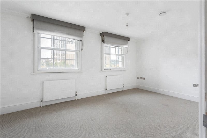 Wandsworth Road, London, SW8