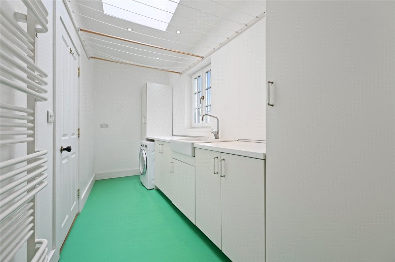 Findon Road, London, W12