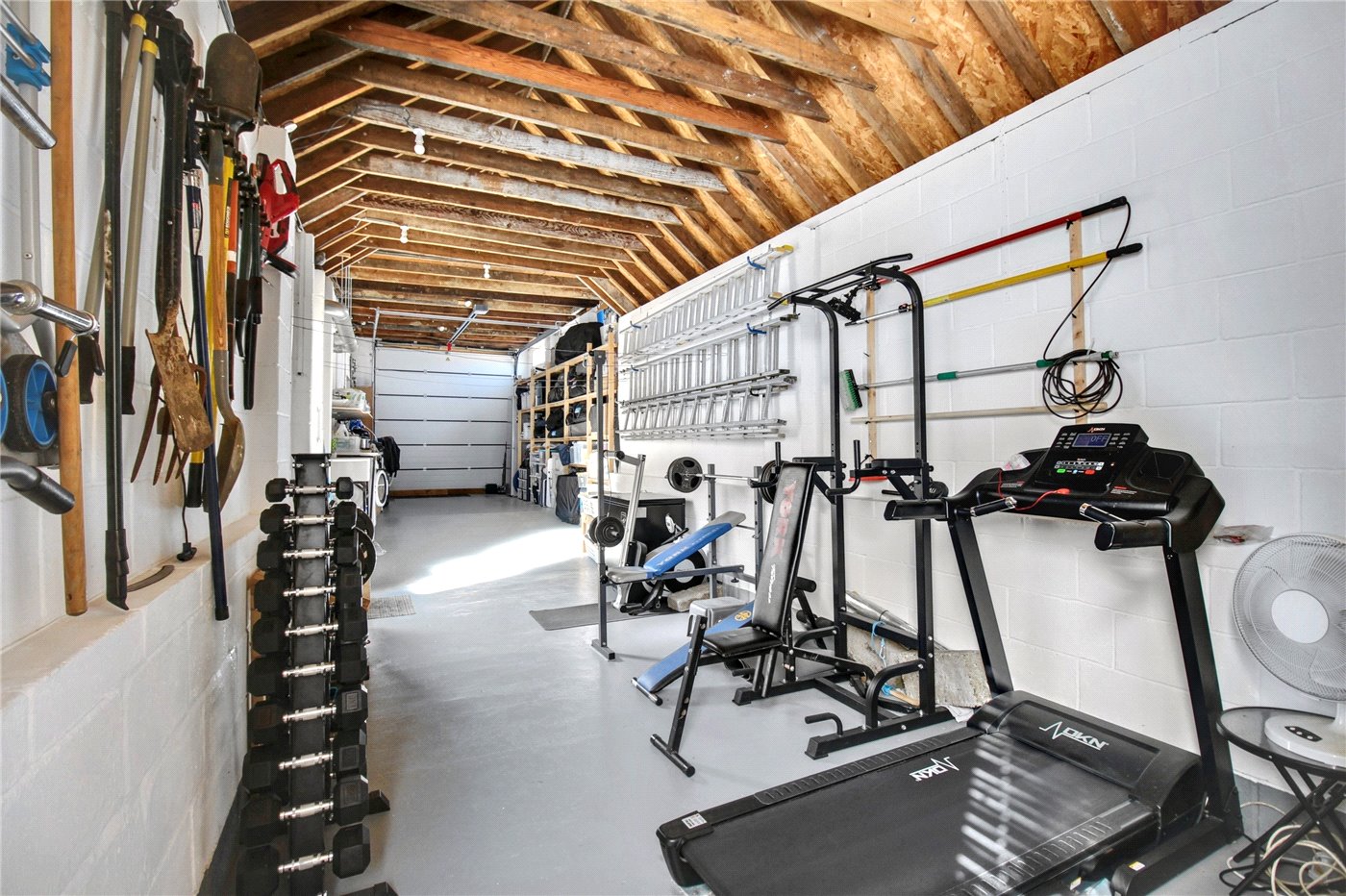 Garage/Workshop