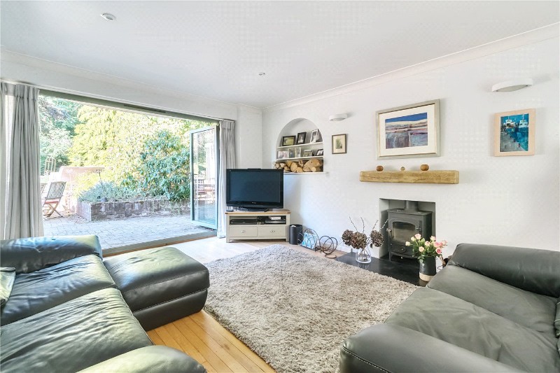 Tilford Road, Farnham, Surrey, GU9