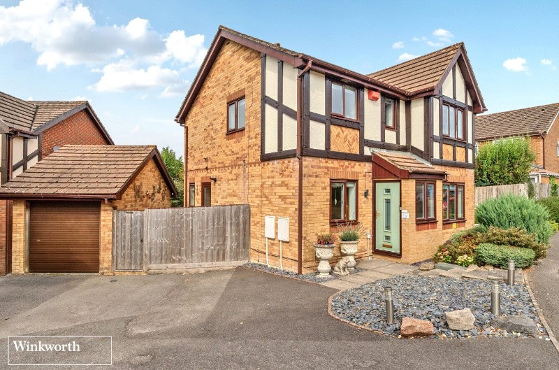 Primrose Gardens, Hatch Warren, Basingstoke, Hampshire, RG22