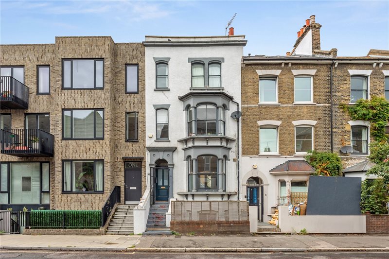 Cricketfield Road, London, E5