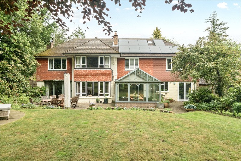Tilford Road, Farnham, Surrey, GU9