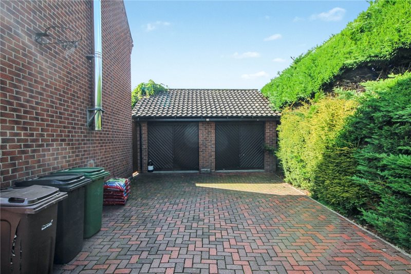 Ferry Road, Surlingham, Norwich, Norfolk, NR14