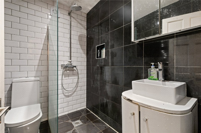 Crusoe Road, Mitcham, CR4