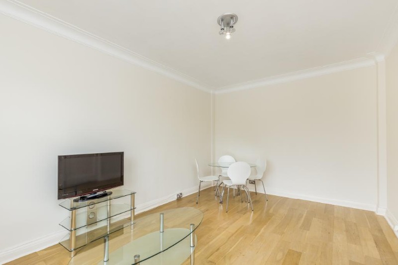 Wigmore Street, London, W1U