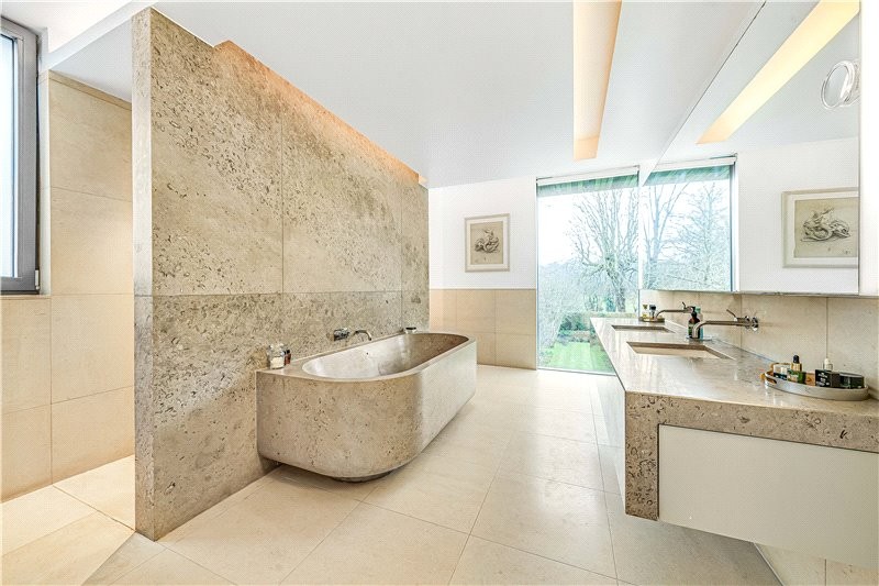 Roedean Crescent, Putney, London, SW15