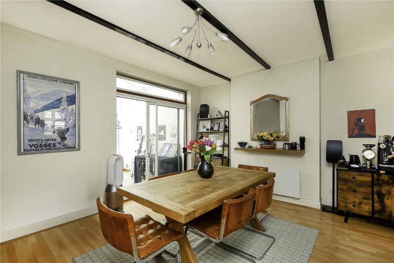 Park Drive, London, W3