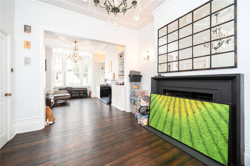 Chelverton Road, London, SW15