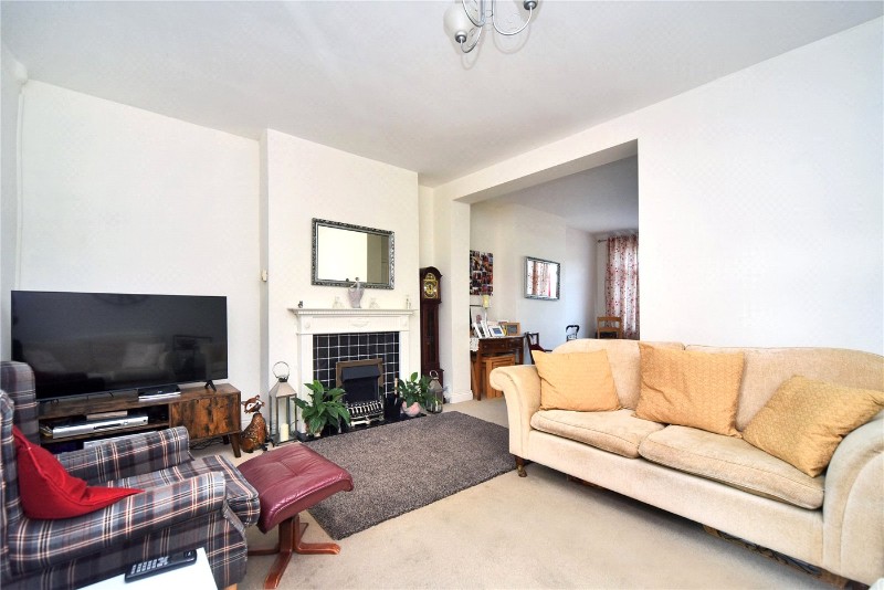 Cranfield Road West, Carshalton, SM5