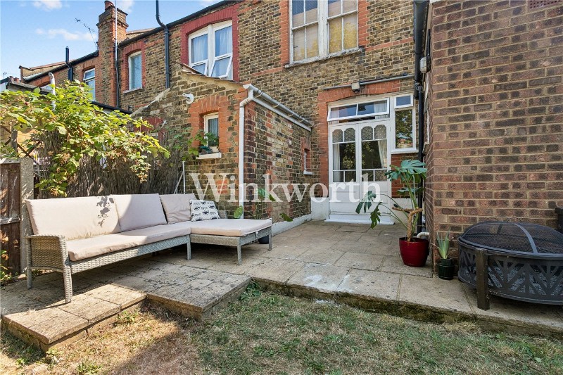 Belsize Avenue, London, N13