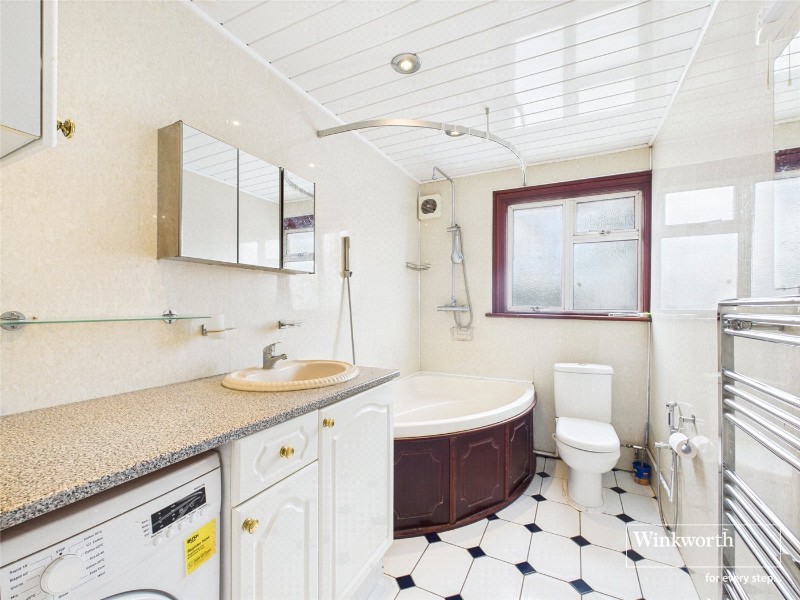 Basingstoke Road, Reading, Berkshire, RG2