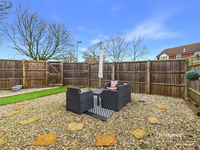 Snowdon Close, Thatcham, Berkshire, RG19