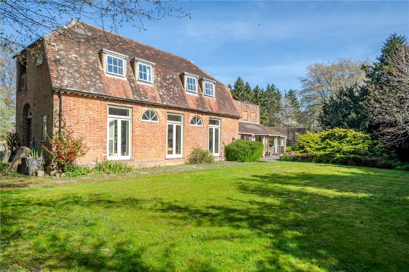 Chamber Lane, Farnham, Surrey, GU10