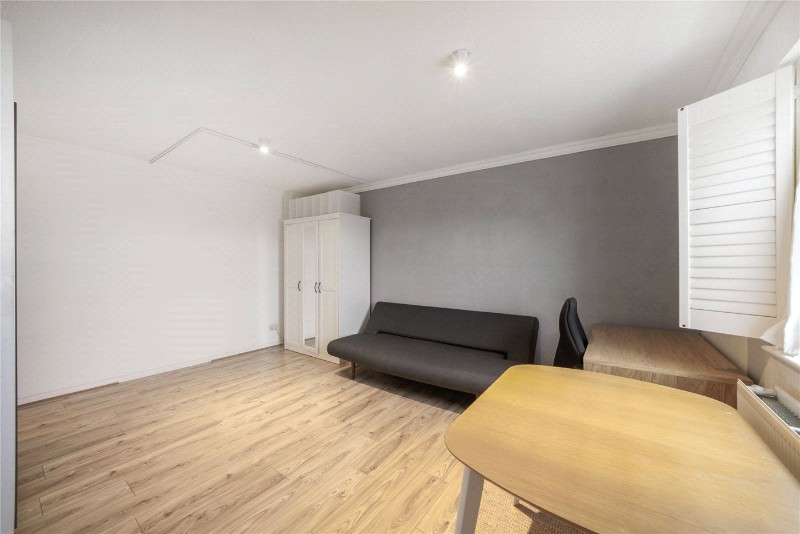 Moriatry Close, London, N7