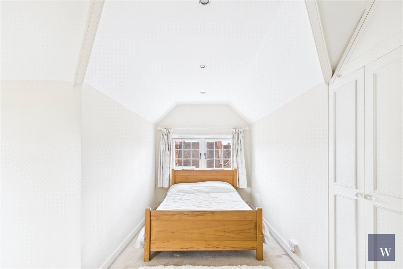 Barcombe Avenue, London, SW2