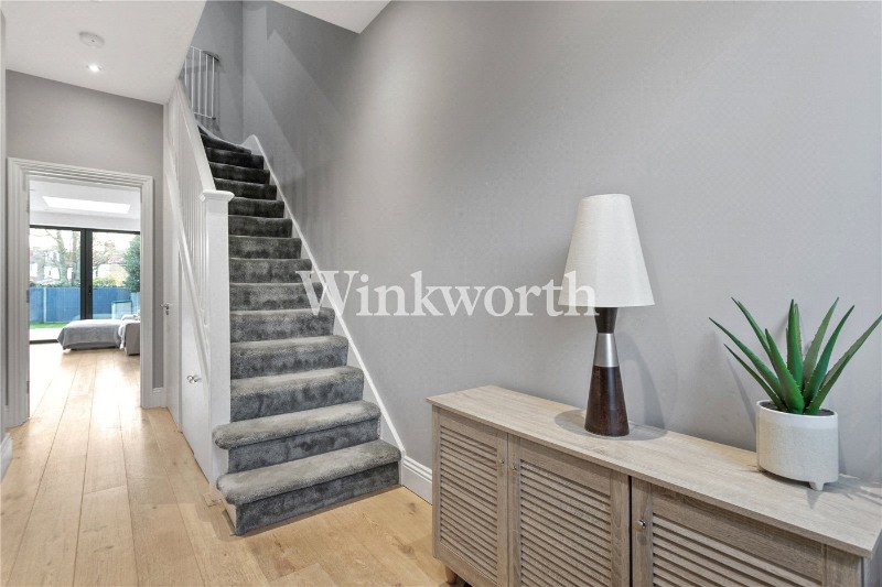 Riverway, London, N13