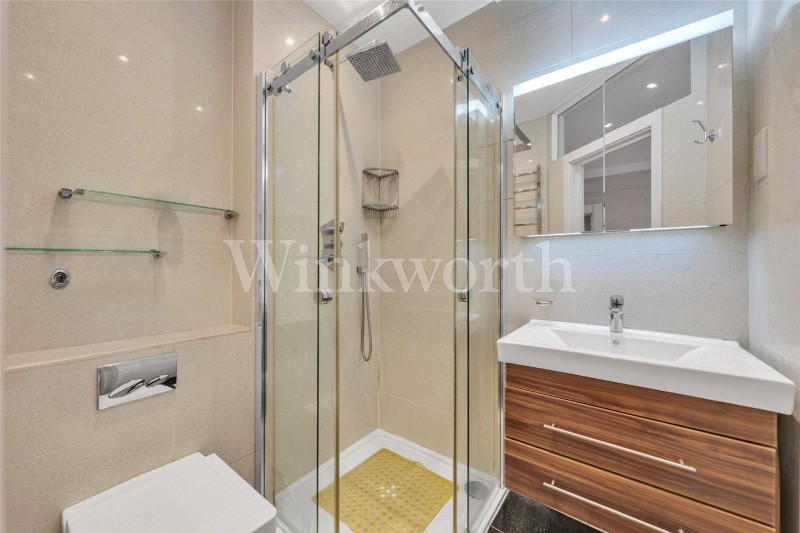 Finchley Road, London, NW11