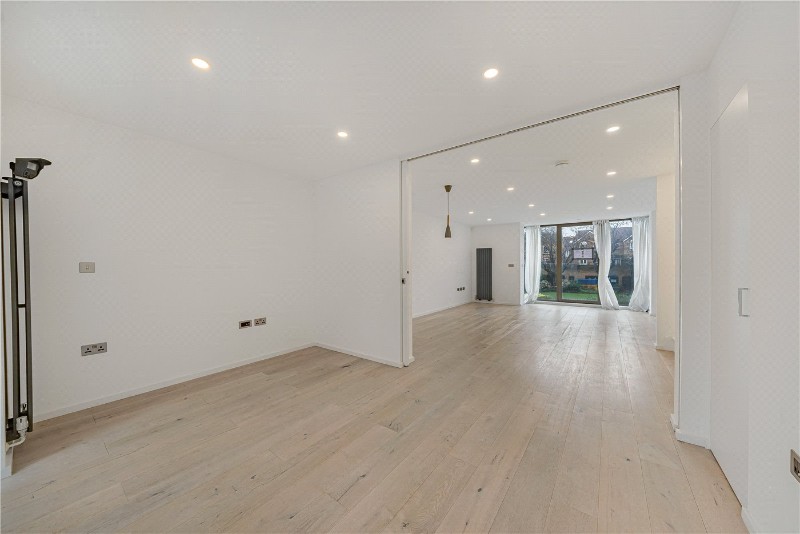 Rotherhithe Street, London, SE16