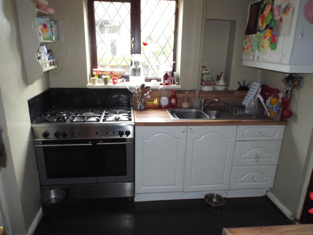 3 bedroom property for sale in Wolsey Road, Newark, Nottinghamshire