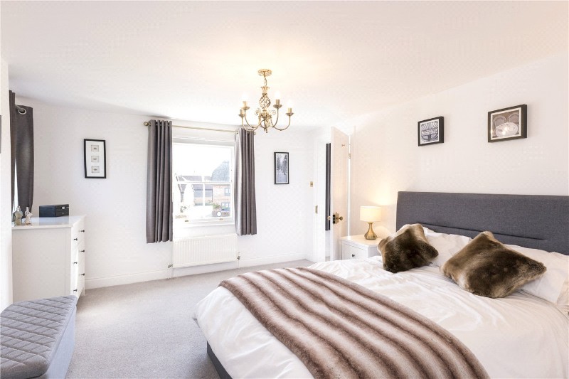 High Street, Urchfont, Devizes, SN10