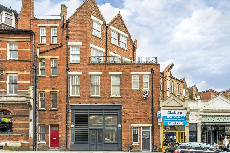 Streatham High Road, London, SW16