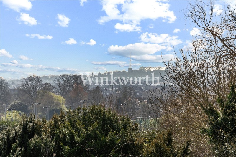 Aldermans Hill, London, N13