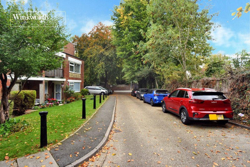 Woodcote Road, Wallington, SM6