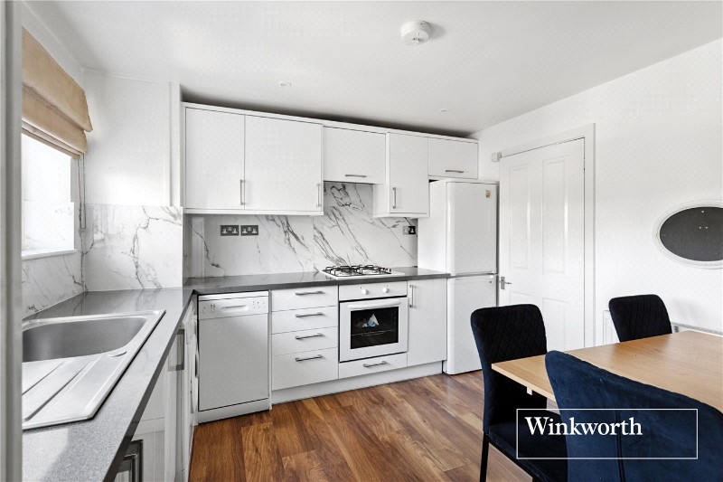 Etchingham Park Road, London, N3