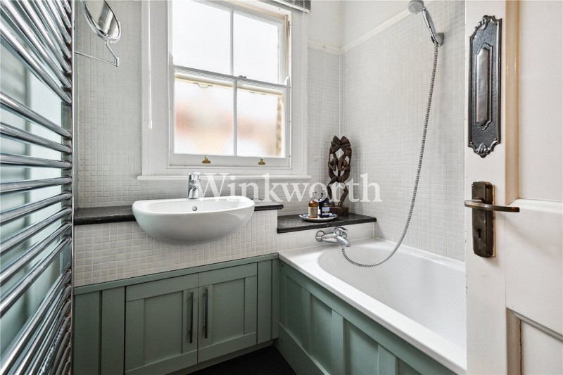 Derwent Road, London, N13