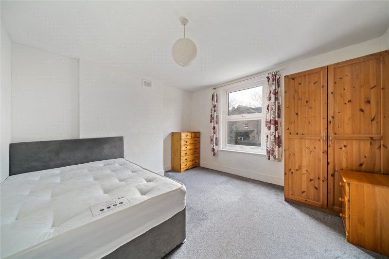 Louisville Road, London, SW17