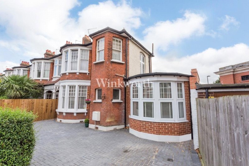 Riverway, London, N13