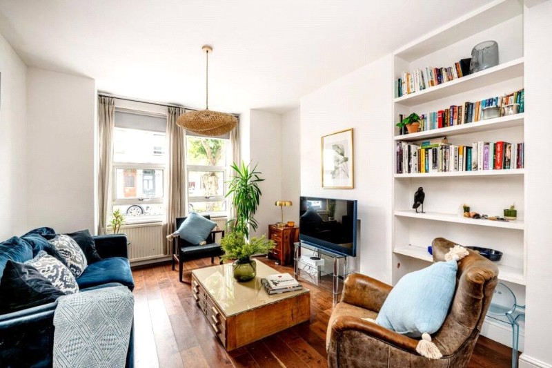 Holberton Gardens, London, NW10