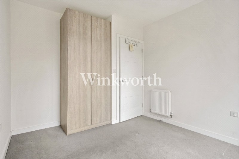 Frobisher Road, London, N8