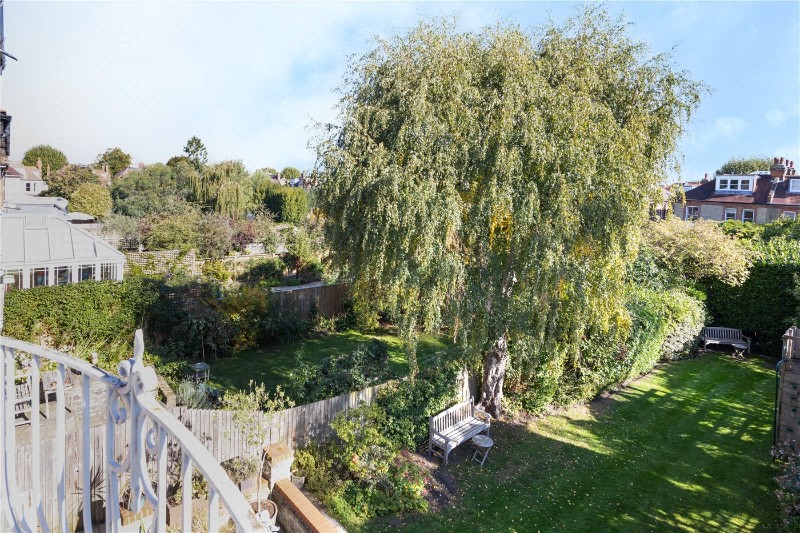 Larpent Avenue, London, SW15