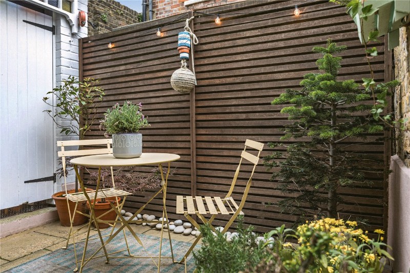 Oldhill Street, London, N16