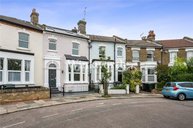 St Albans Crescent, London, N22