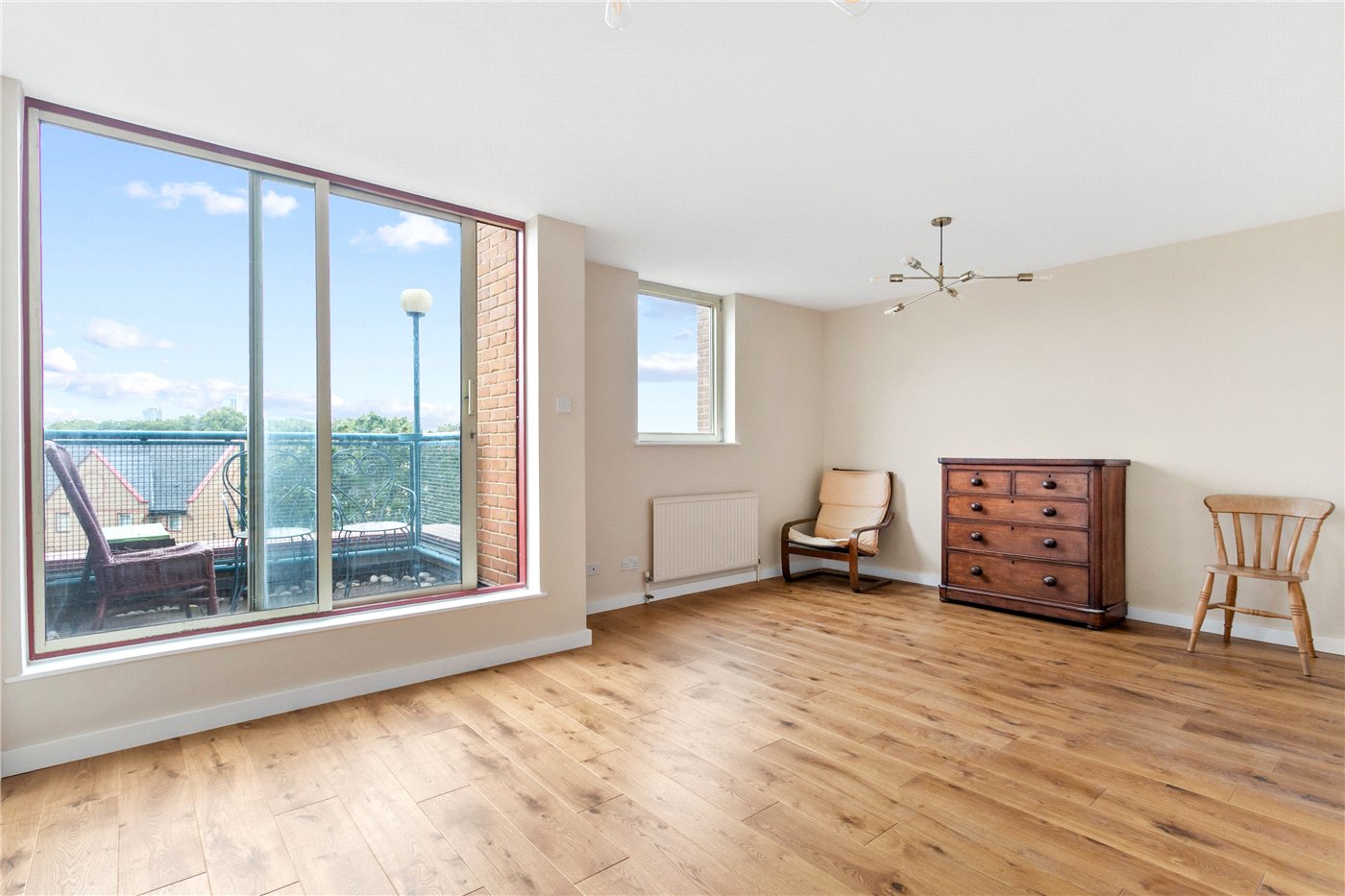 Asher Way, London, E1W