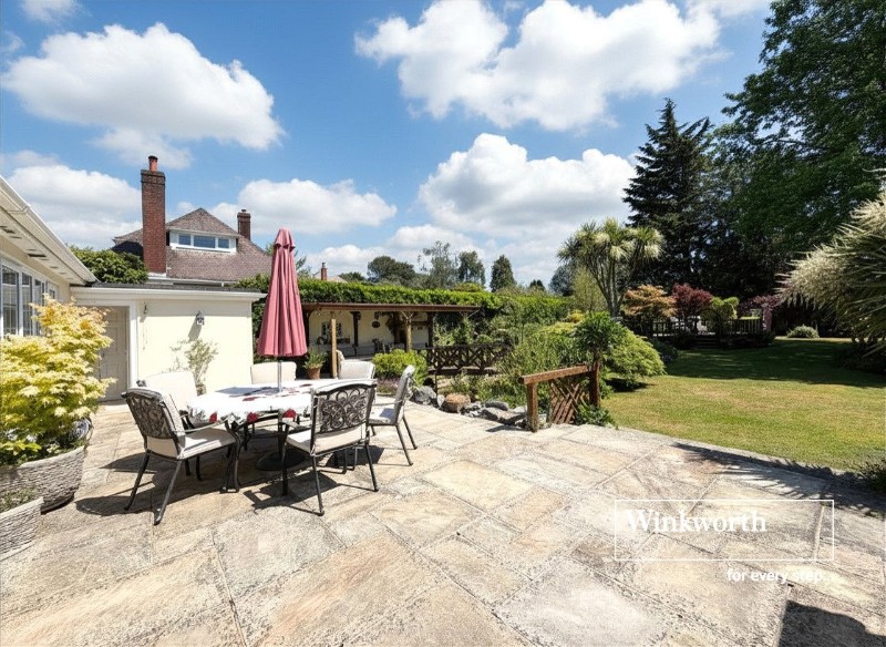 Crescent Walk, West Parley, Ferndown, Dorset, BH22