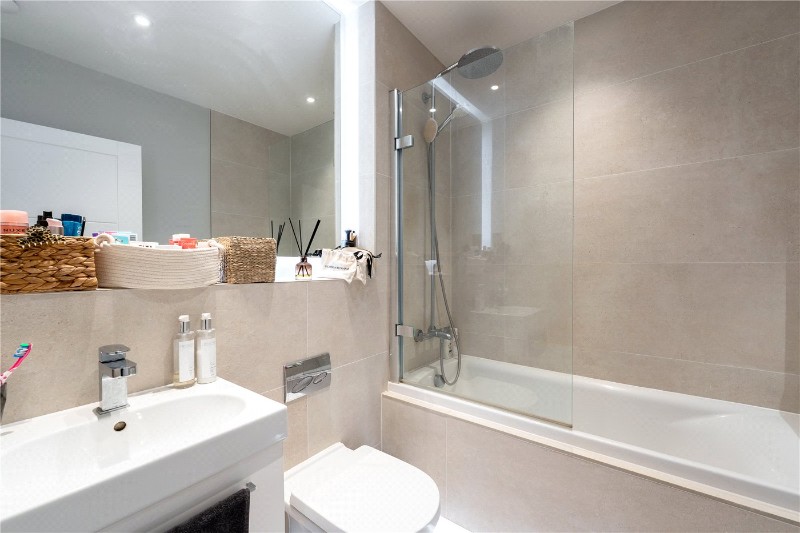 Springfield Lane, Weybridge, Surrey, KT13