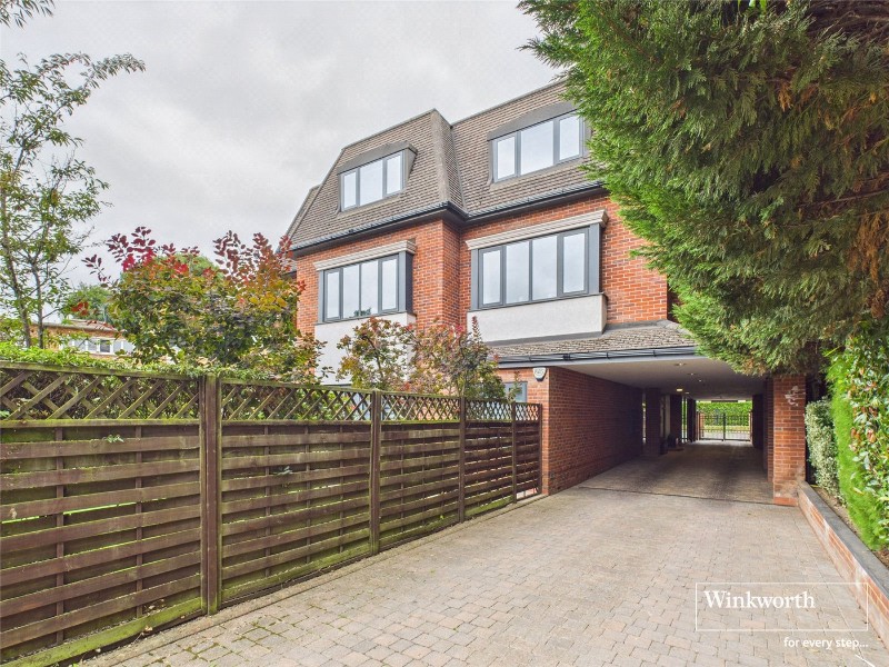 Ashley Lane, Hendon, London, NW4