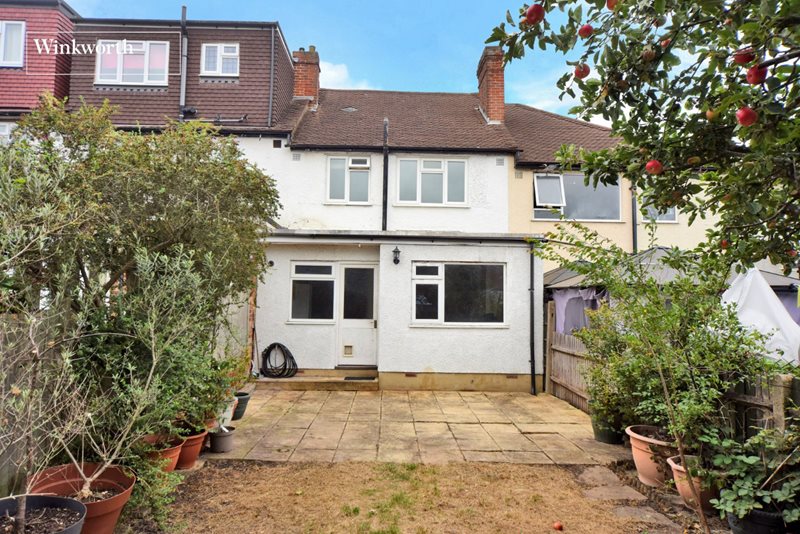 Fairford Gardens, Worcester Park, Surrey, KT4
