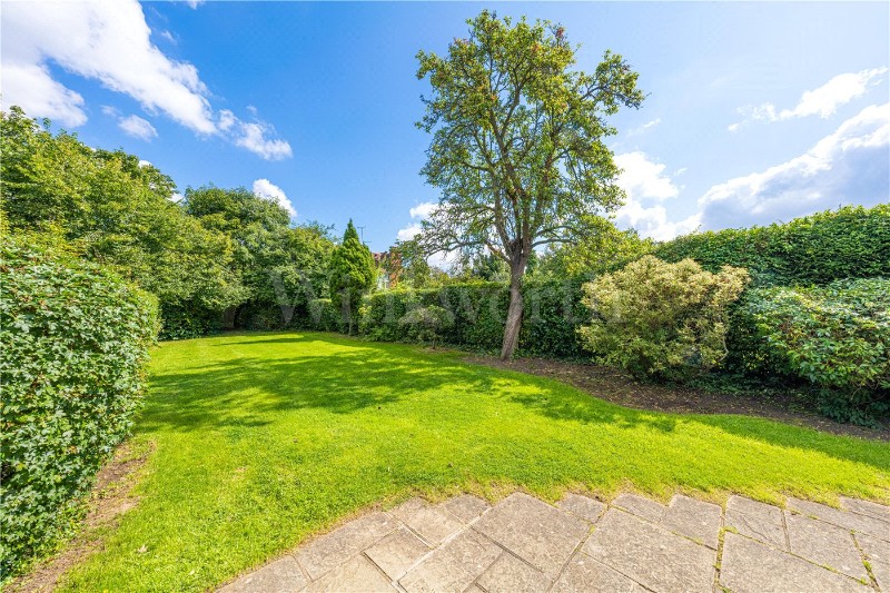 Erskine Hill, London, NW11