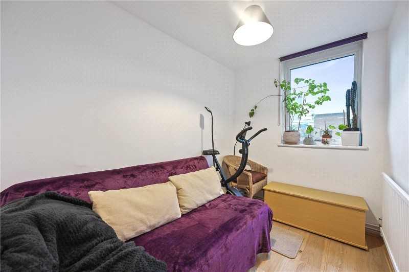 Odhams Walk, London, WC2H