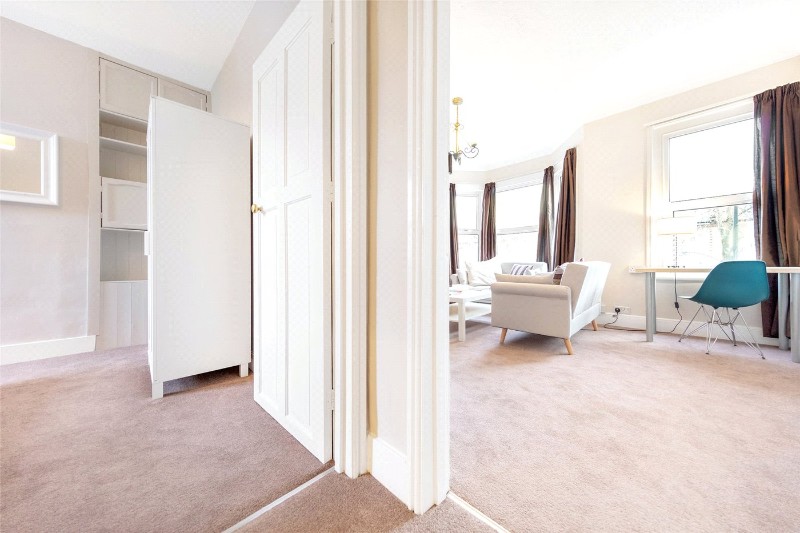 Rothschild Road, London, W4