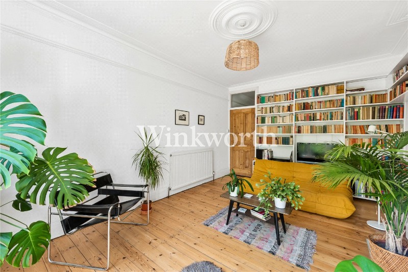 Lakeside Road, London, N13