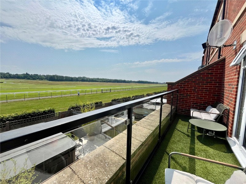 Fetlock Drive, Newbury, Berkshire, RG14