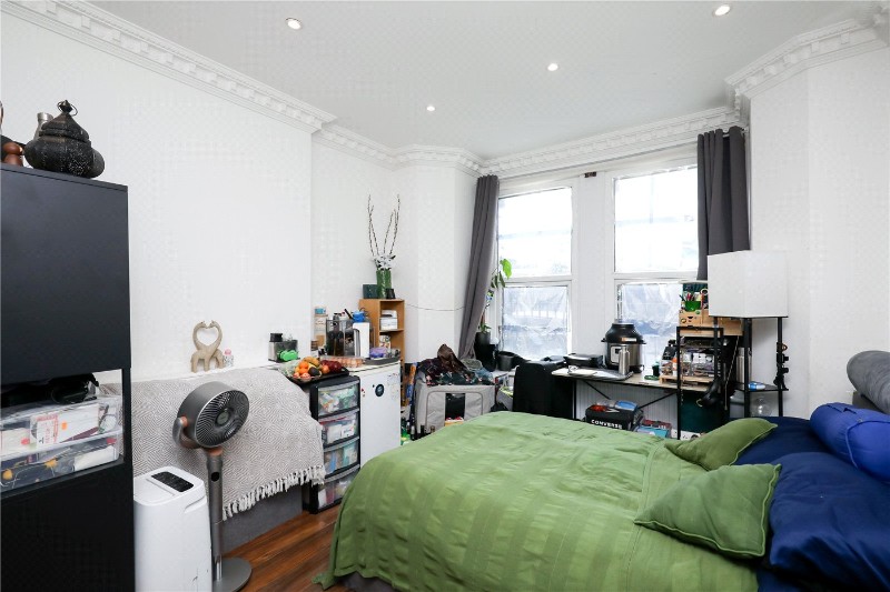 Bollo Bridge Road, London, W3