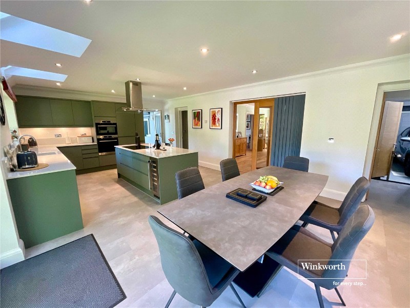Hurstbourne Avenue, Highcliffe, Christchurch, BH23