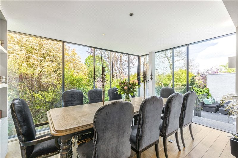 Castelnau, Barnes, London, SW13